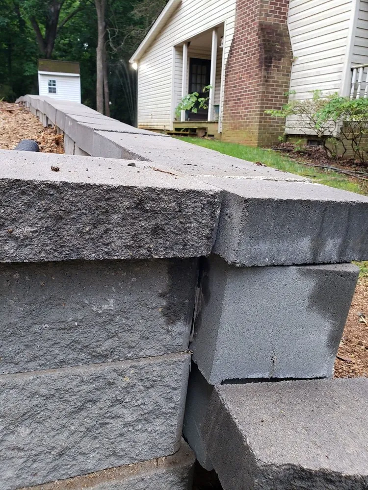 Local outdoor landscaping experts serving Charlotte, NC - Oakhurst Landscaping and TreeSservice