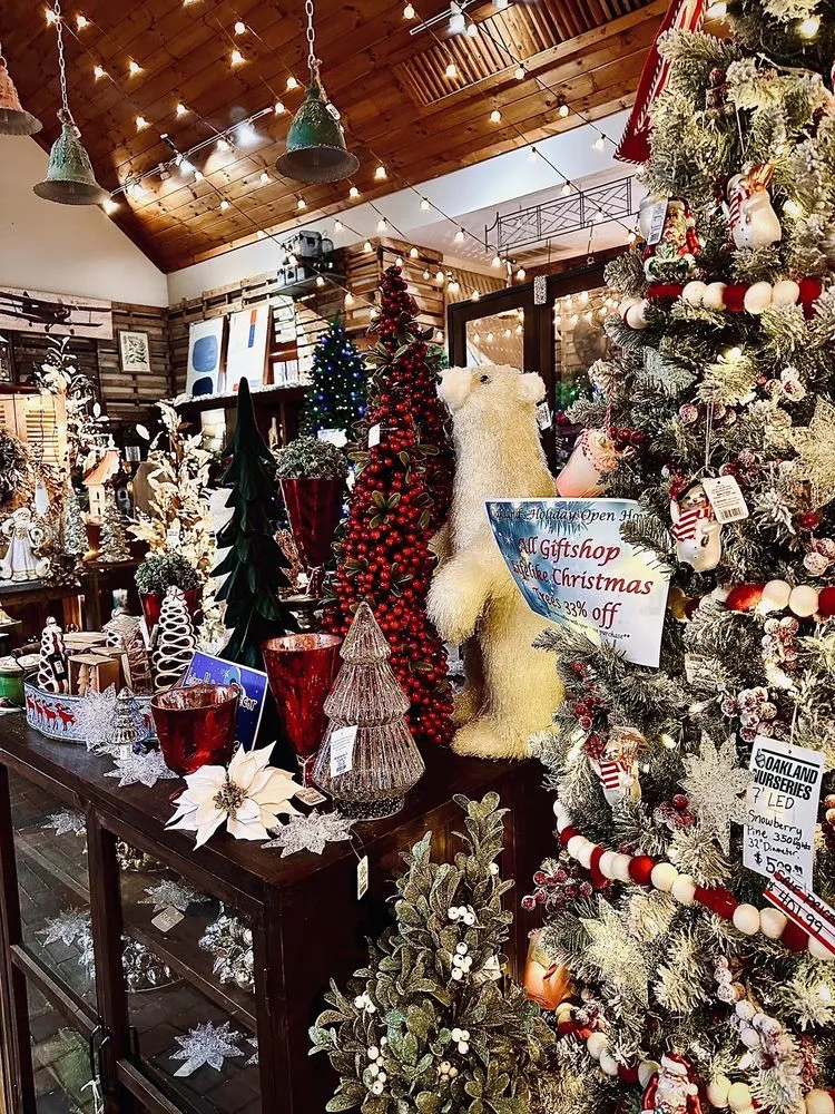 Top-rated outdoor landscaping for year-round maintenance in New Albany, OH by Oakland Nursery