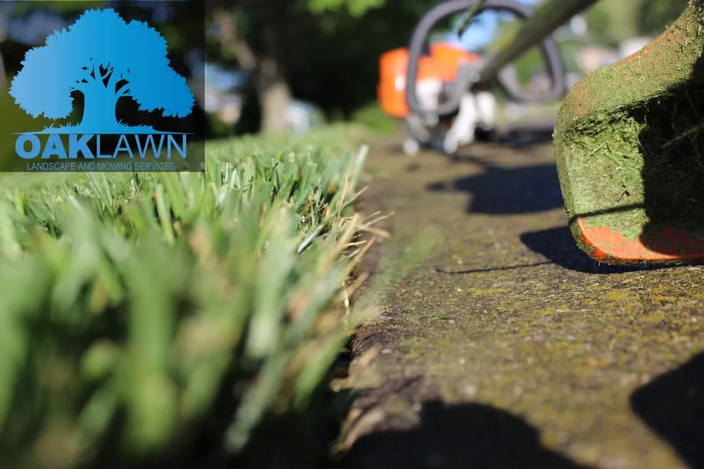 Local lawn mowing service in Elizabethtown, KY by OAKLAWN Landscape and Mowing Services