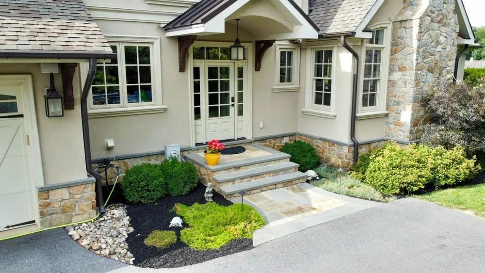 Reliable lawn mowing service experts serving Highland, MD - Oaklawn Landscaping