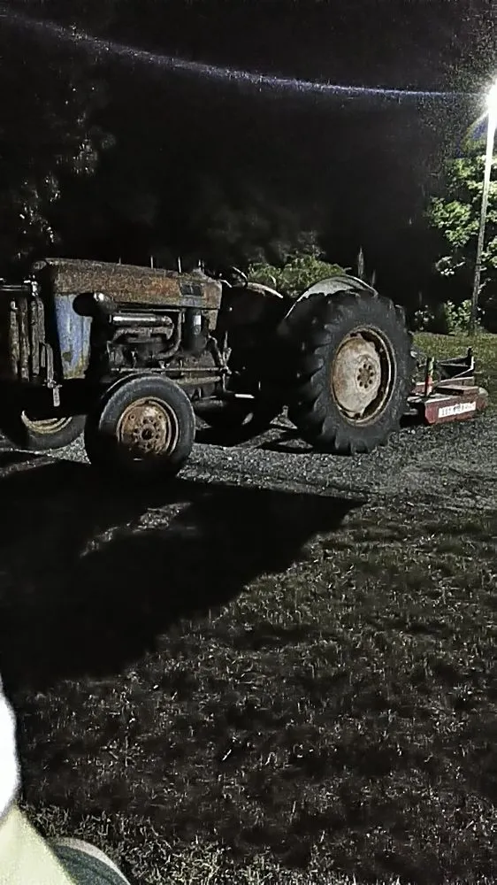 Trusted lawn care service in Castle Hayne, NC by Oakley Enterprise