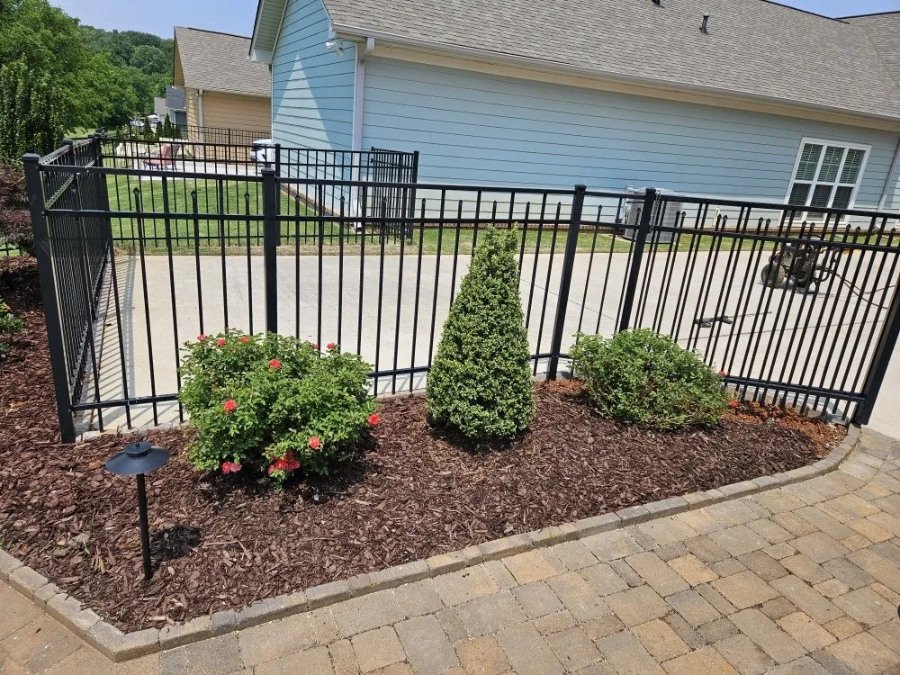 Expert lawn care service experts serving Huntsville, AL - Oakman and Associates Landscape