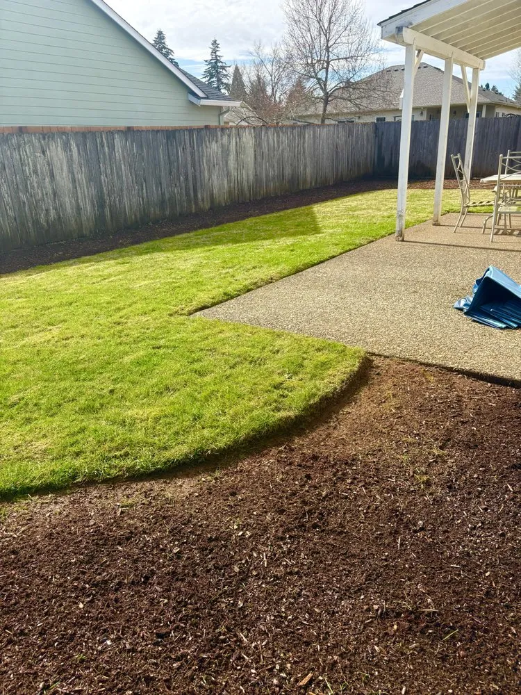 Local outdoor landscaping for beautiful yards in Salem, OR by Oakmark