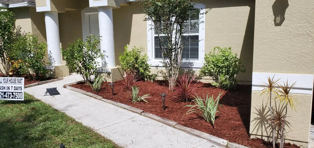 Top-rated lawn care service in Palm Bay, FL by Oakmont Lawn care