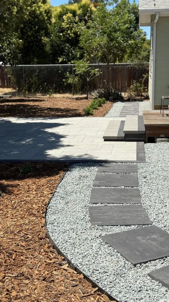 Reliable garden landscaping in Concord, CA by Oakplant Landscaping