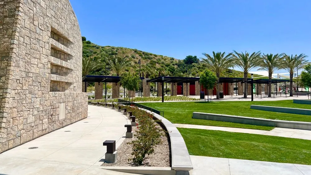 Trusted landscape installation experts serving Valenica, CA - Oakridge Landscape