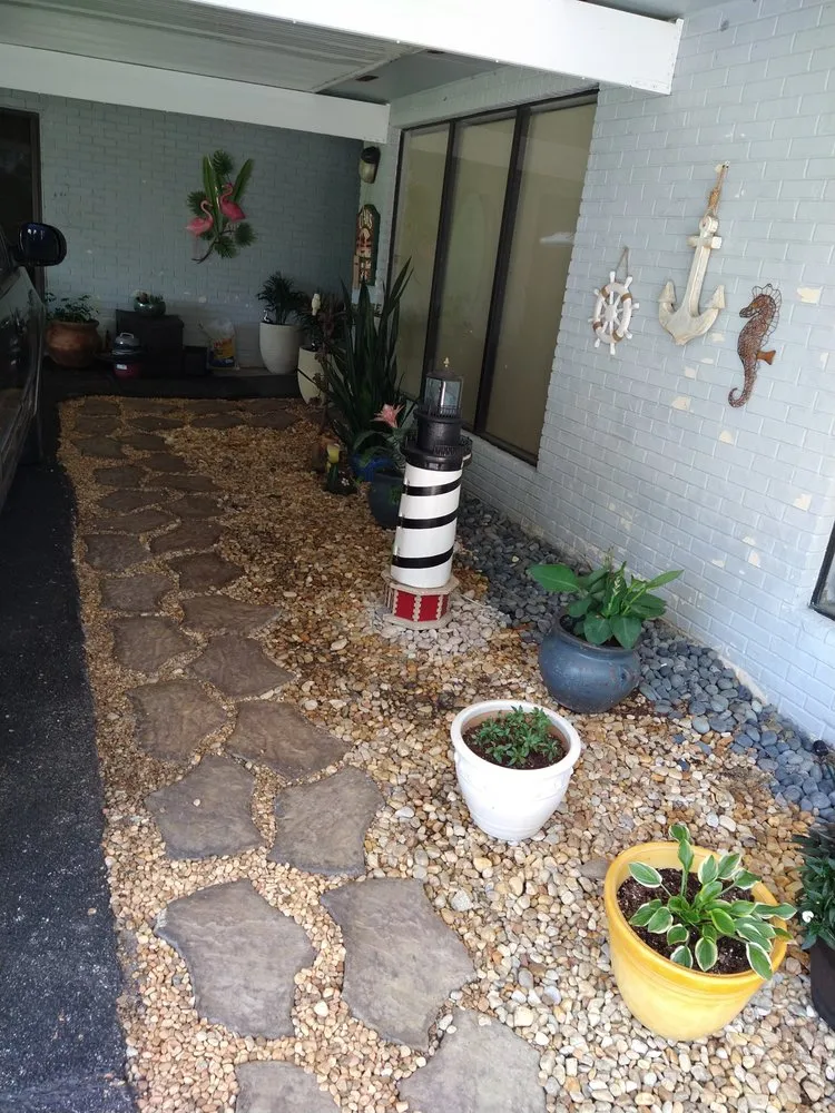 Custom residential landscaping for year-round maintenance across Lake Alfred, FL - Oaks Lawn & Landscape Service