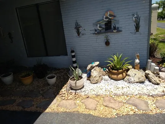 Oaks Lawn & Landscape Service Logo