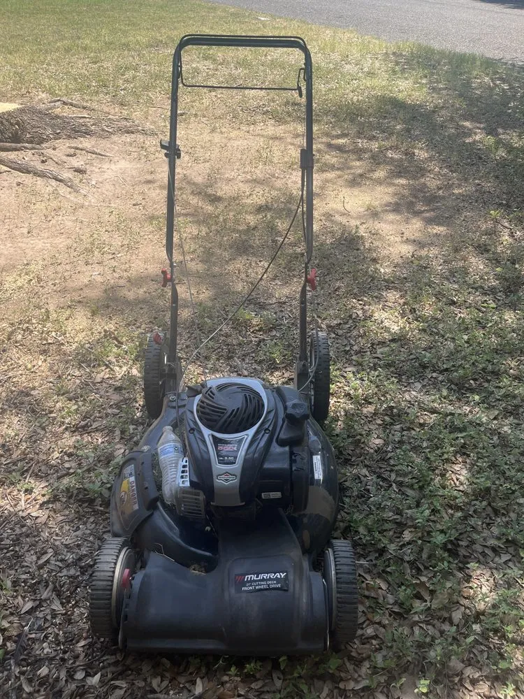 Professional lawn care service for residential properties across San Angelo, TX - Oaks Lawn Services