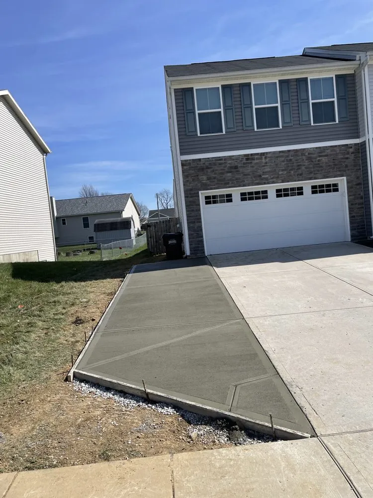 Local landscape installation for beautiful yards in Xenia, OH by Oakscapes