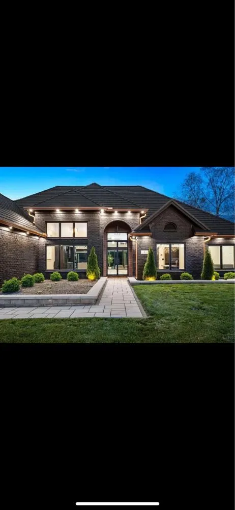 Local yard maintenance in Xenia, OH by Oakscapes