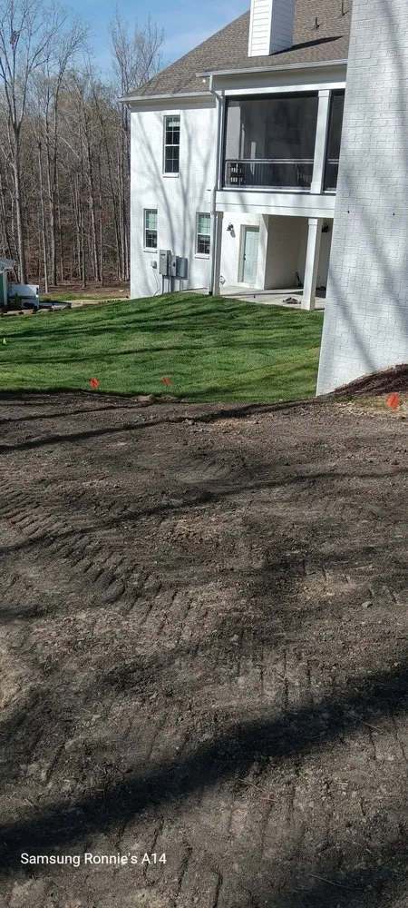 Top-rated residential landscaping experts serving Smithfield, NC - OaksLawn