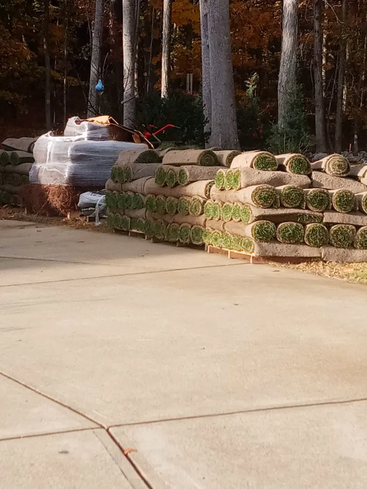 Top-rated lawn care service for outdoor upgrades in Smithfield, NC by OaksLawn
