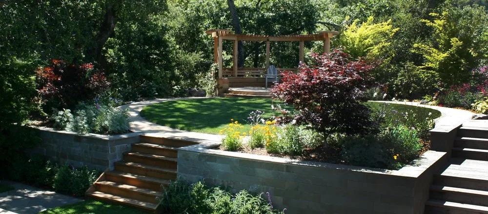 Top-rated lawn mowing service in Mountain View, CA by Oakwest Landscapes