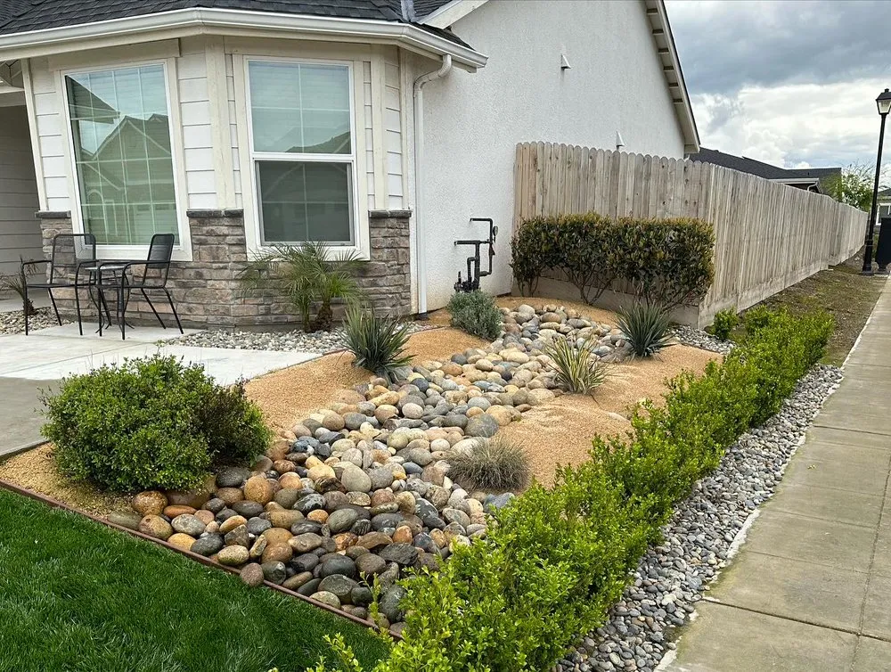 Local residential landscaping for beautiful yards across Farmersville, CA - Oakwood Landscape