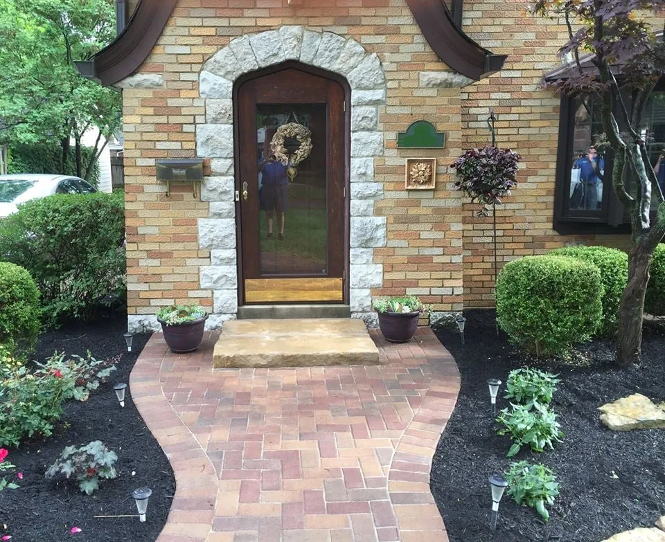 Reliable landscaping services experts serving Kettering, OH - Oakwood Lawn & Landscaping