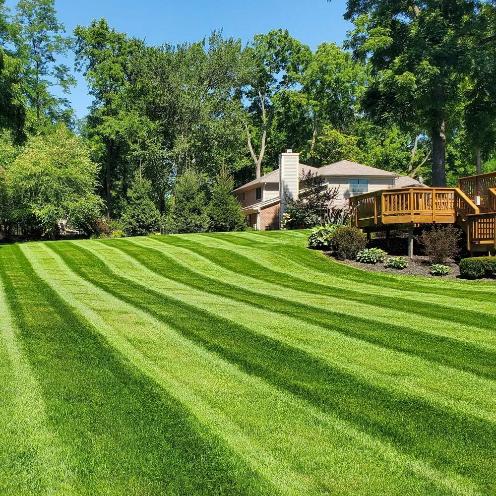 Local yard maintenance in Howell, MI - Oakwood Lawn Maintenance