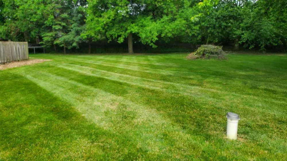 Reliable residential landscaping experts serving Howell, MI - Oakwood Lawn Maintenance