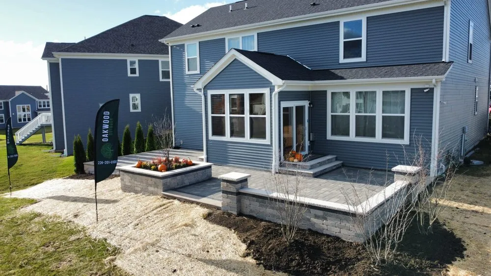 Expert residential landscaping in Mundelein, IL - Oakwood Outdoor