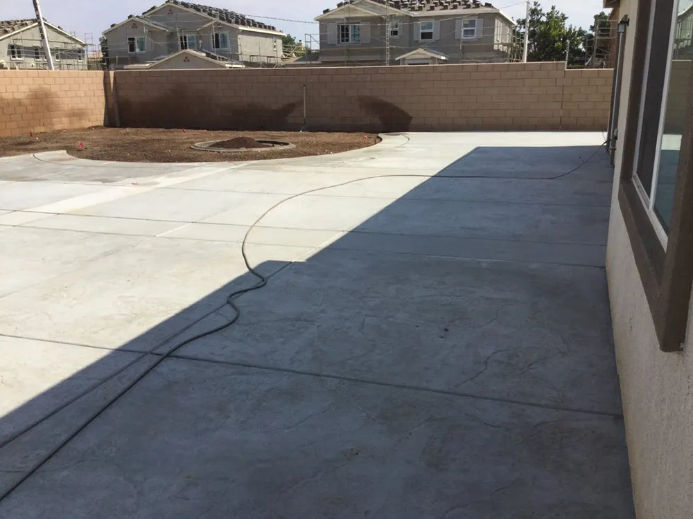 Top-rated yard maintenance for homes across Victorville, CA - Oasis Custom Curbing And Landscaping