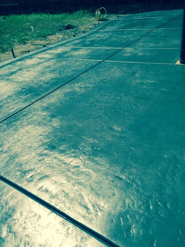 Trusted lawn mowing service experts serving Victorville, CA - Oasis Custom Curbing And Landscaping