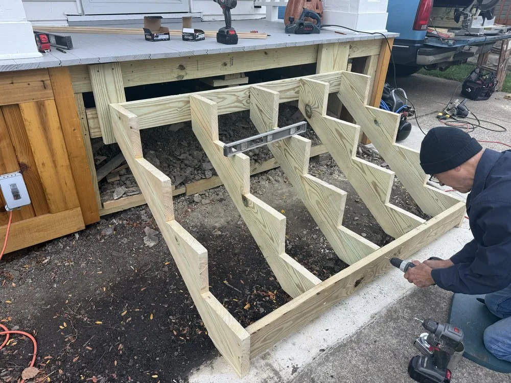 Reliable lawn care service experts serving Lakewood, OH - Oasis Home Improvement