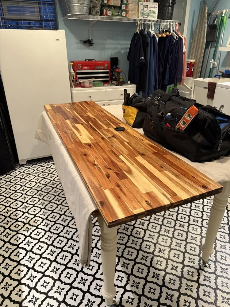 Local yard cleanup service in Lakewood, OH by Oasis Home Improvement