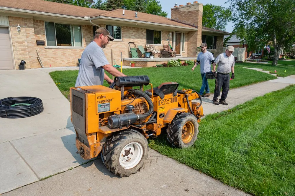 Expert yard maintenance in Taylor, MI by Oasis Irrigation Lawn