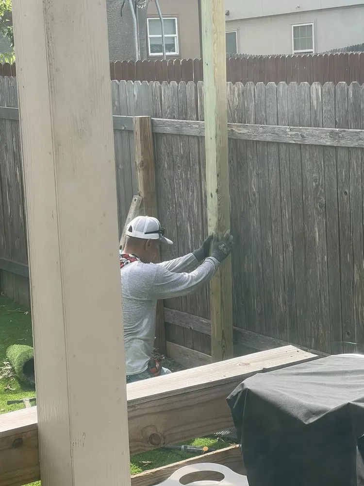 Custom lawn mowing service experts serving Buda, TX - Oasis Landscaping & Fencing