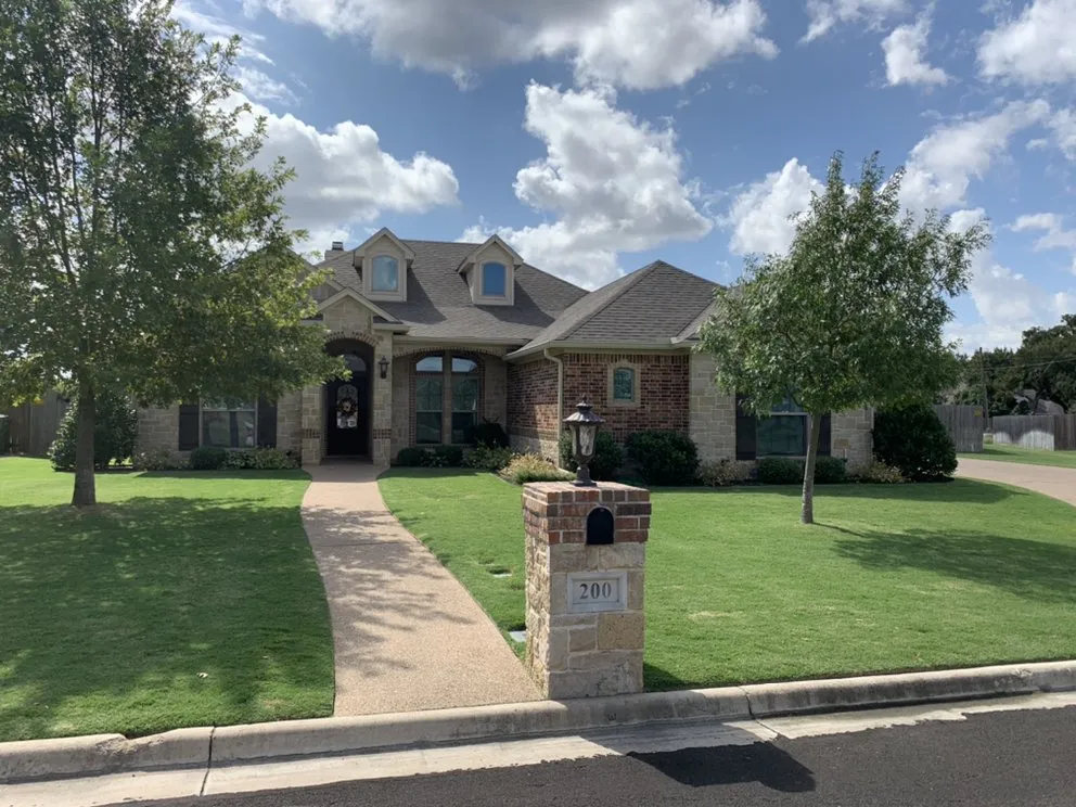 Reliable garden landscaping with custom design across Woodway, TX - Oasis Lawn and Garden