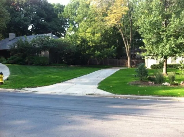 Top-rated lawn care service experts serving Louisburg, KS - Oasis Lawn Care