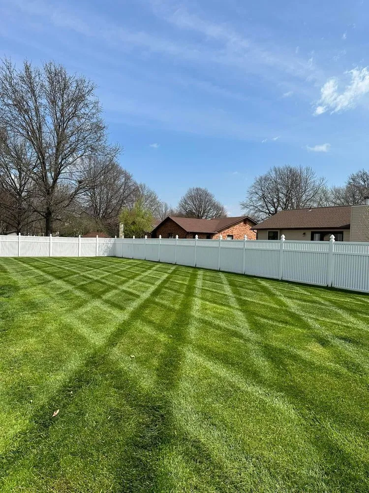 Expert lawn mowing service in Swansea, IL - Oasis Lawn Care