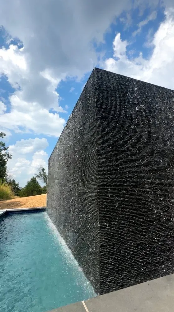 Top-rated yard cleanup service in Wood River, IL by Oasis Pools