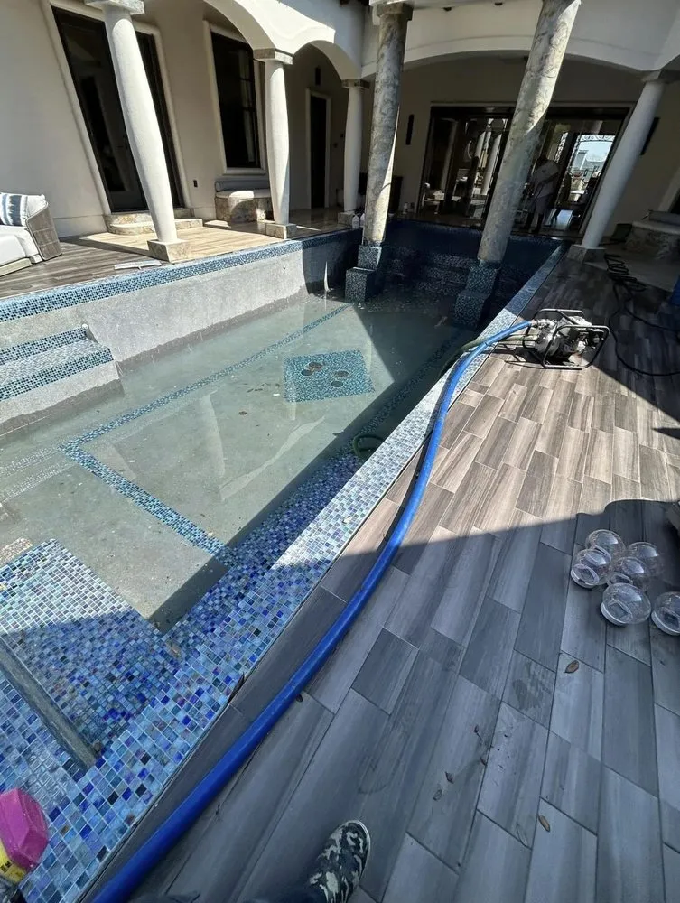 Top-rated lawn care service in West Palm Beach, FL by Oasis Property M&M