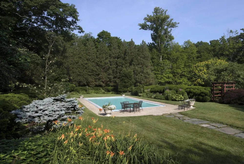 Affordable landscape design experts serving Loveland, OH - Oasis Turf & Tree