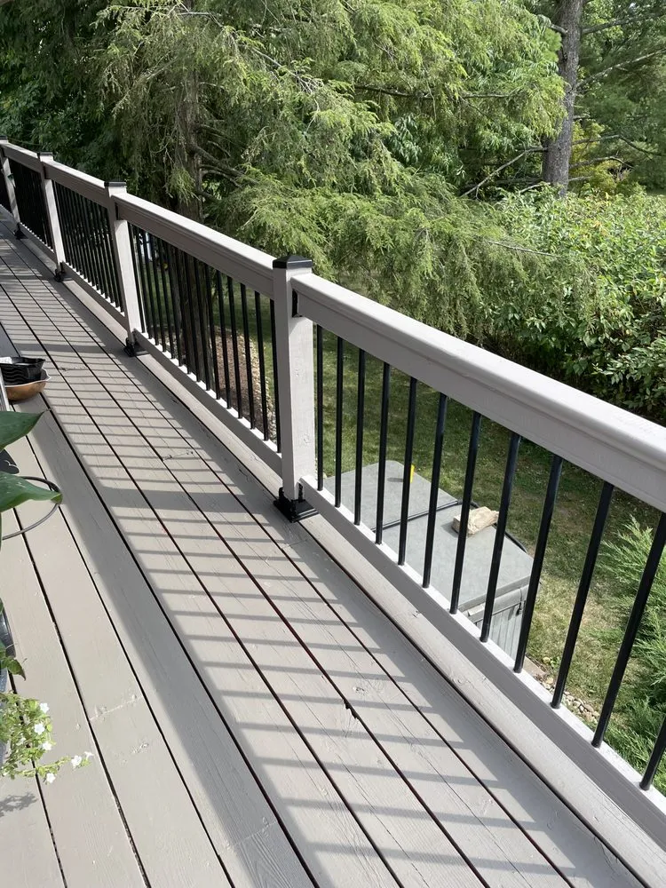 Custom lawn care service near you in Elizabeth, PA by Oats Family LawnCare