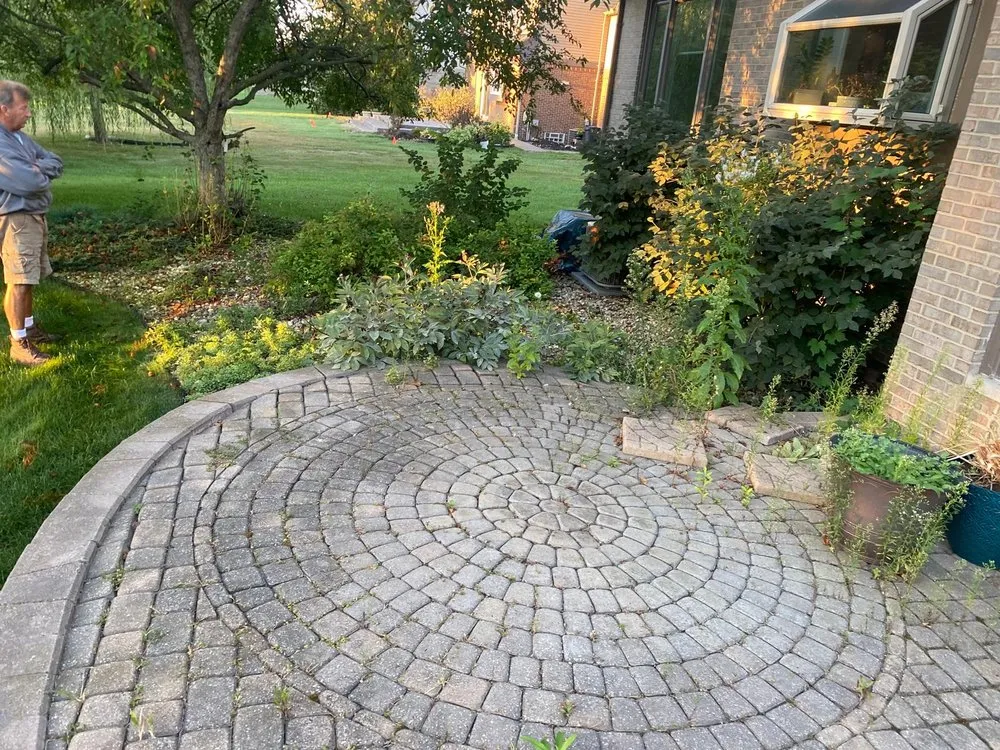 Custom outdoor landscaping in Monroe, MI - O&B Brick Paving & Landscaping Services