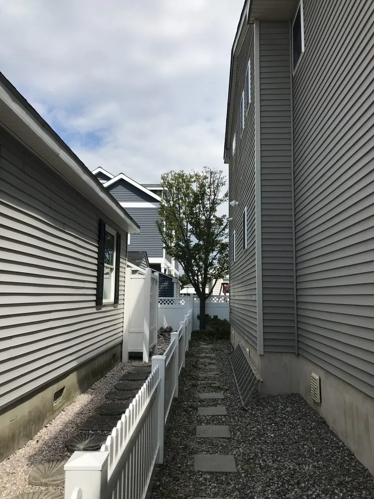 Local yard cleanup service near you in Cape May, NJ by Obi's Lawn Care & Tree Trimming