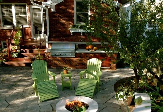Professional landscaping services for beautiful yards in Skokie, IL by O'Brien Landscape