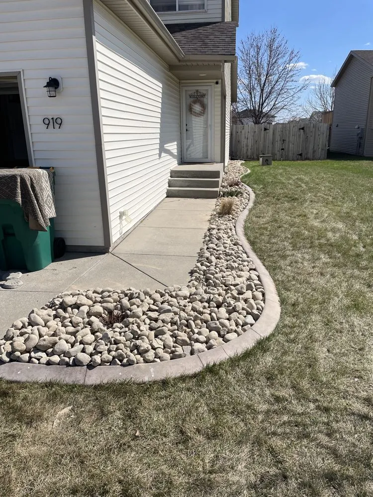 Affordable residential landscaping experts serving Moorhead, MN - O'Brien Outdoor Services
