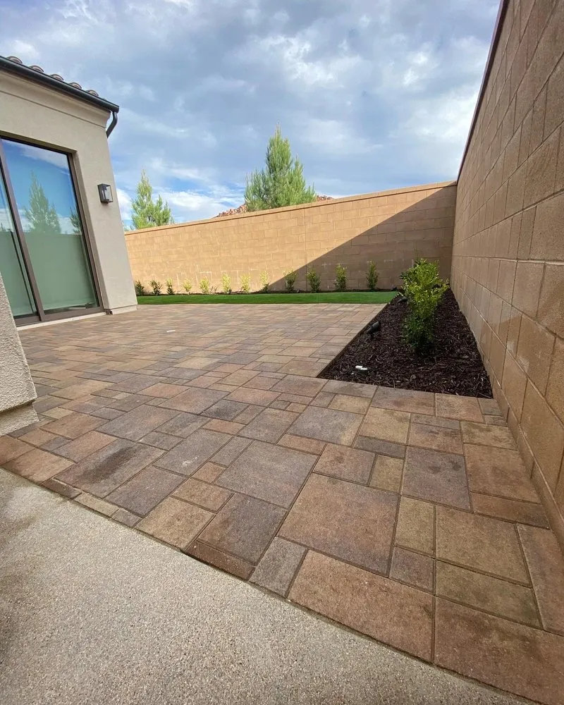 Custom yard maintenance for residential properties in Santa Ana, CA by OC Artistic Landscape