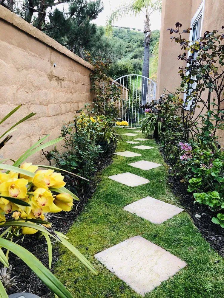 Local lawn care service experts serving Lake Forest, CA - OC Garden Service