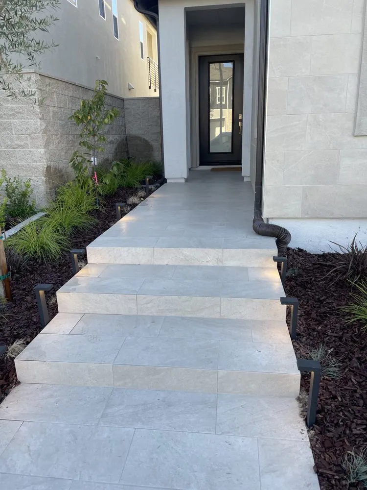 Professional lawn care service experts serving Santa Ana, CA - OC Landscape Maintenance - OCLM Group Services