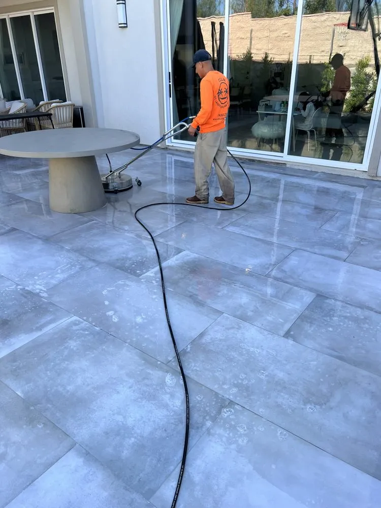 Professional residential landscaping in Santa Ana, CA by OC Landscape Maintenance - OCLM Group Services