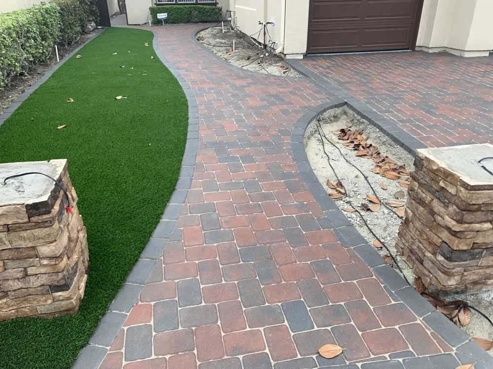 Professional garden landscaping in Lake Forest, CA - OC Pavers and Turf