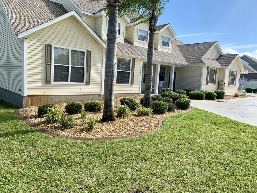 Custom lawn care service for homes across Ocala, FL - Ocala Lawn and Maintenance