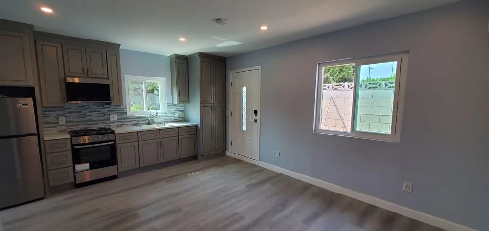 Custom landscape design in San Fernando Valley, CA by Ocean Home Builders