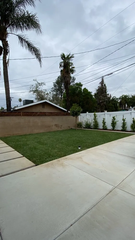 Custom yard cleanup service for beautiful yards across Riverside, CA - Ocean Side Landscaping