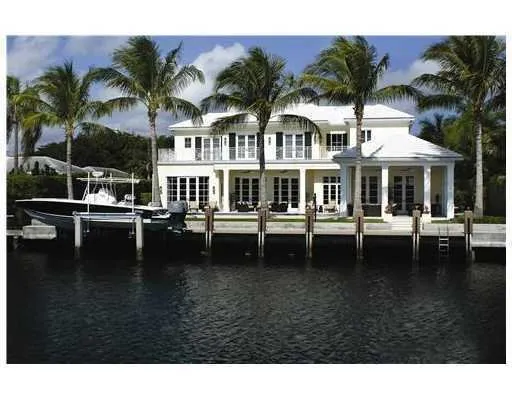 Trusted yard cleanup service in Deerfield Beach, FL - Oceanic Pest Control