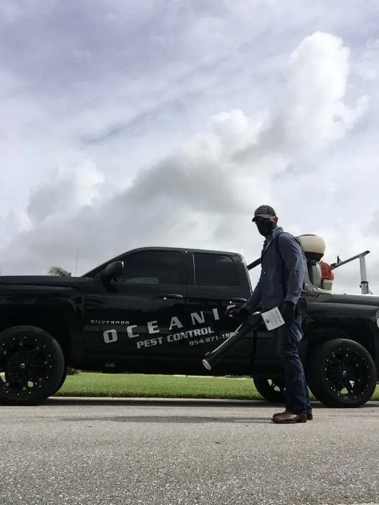 Professional garden landscaping experts serving Deerfield Beach, FL - Oceanic Pest Control